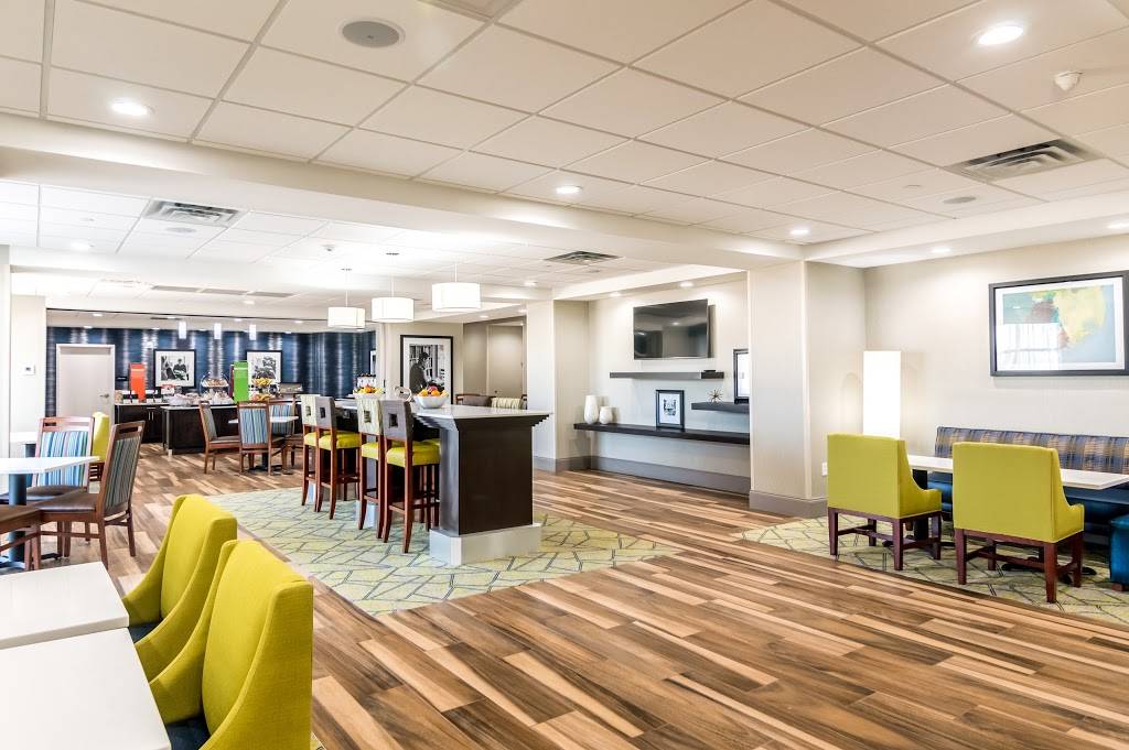 Hampton Inn Oklahoma City Northeast | 11820 N I- 35 Service Rd, Oklahoma City, OK 73131, USA | Phone: (405) 608-2744