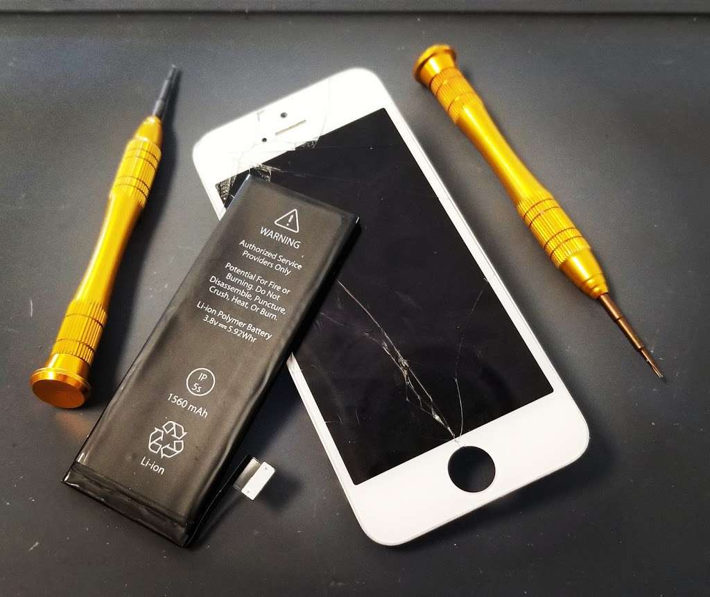 Cell Phone Clinic - Cell Phone & Computer Repair | 8632 Centreville Rd, Manassas, VA 20110 | Phone: (571) 719-6660