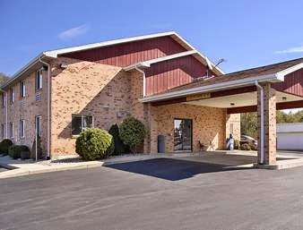 Super 8 by Wyndham Watseka | 710 W Walnut St, Watseka, IL 60970, USA | Phone: (815) 450-9957