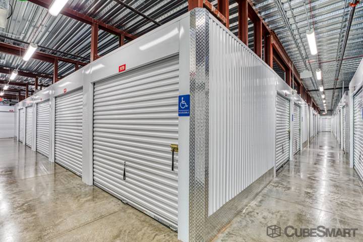 CubeSmart Self Storage | 2004 Edison Ave, Jacksonville, FL 32204, USA | Phone: (904) 323-3533