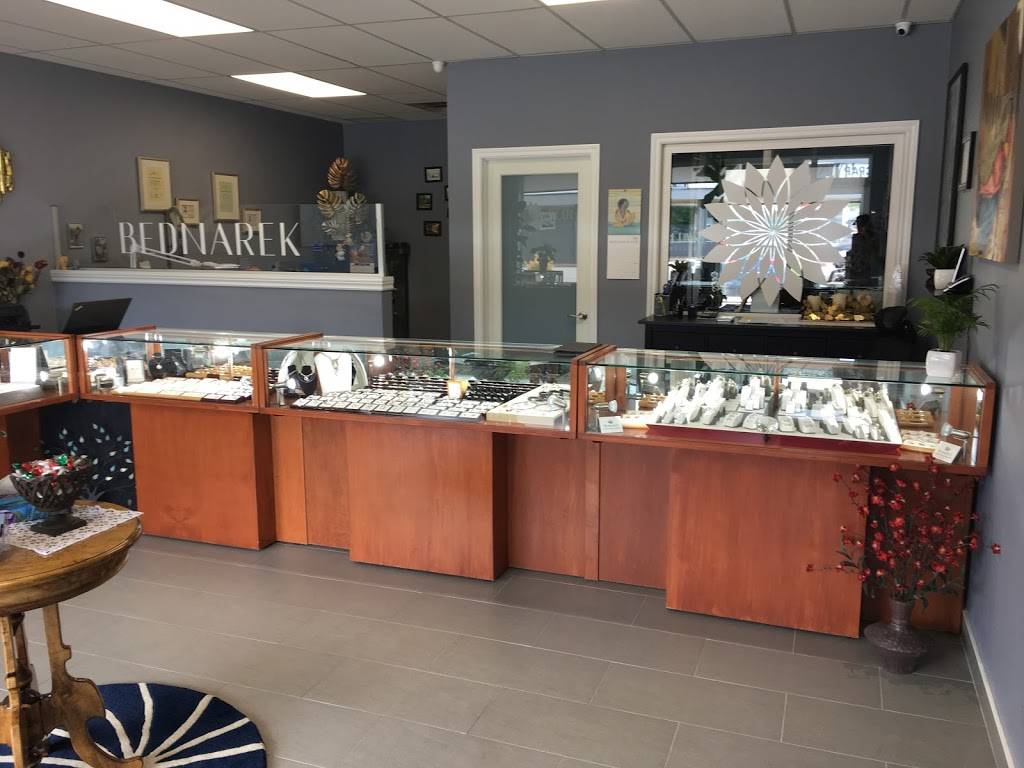 Bednarek Jewellery | 2405 Dougall Ave, Windsor, ON N8X 1T3, Canada | Phone: (519) 969-2069