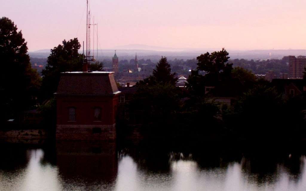 Christian Hill Reservoir | 201 Beacon St, Lowell, MA 01850, USA