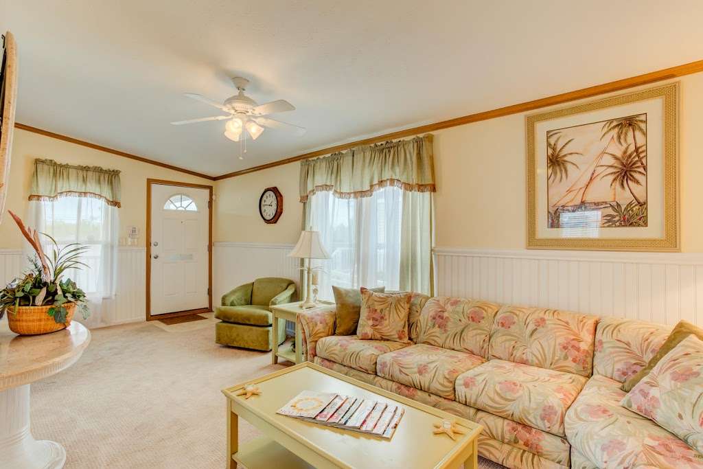 Grande Woods South Manufactured Home Community in 7 Priest Blvd, Rio