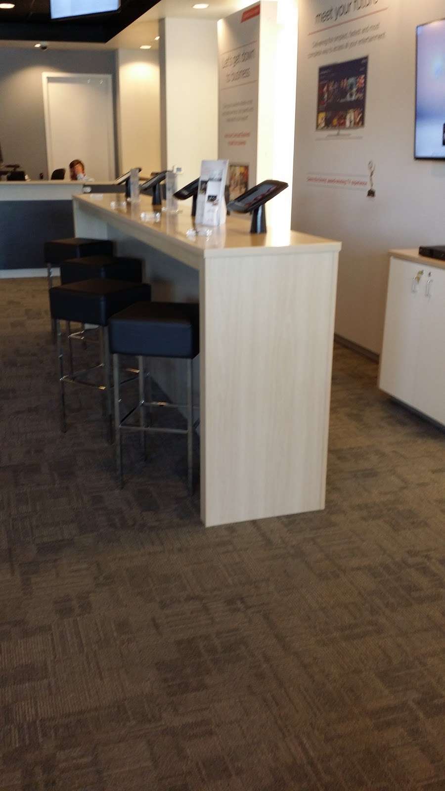 Xfinity Store by Comcast | 2777 Papermill Rd, Wyomissing, PA 19610, USA | Phone: (610) 396-5020