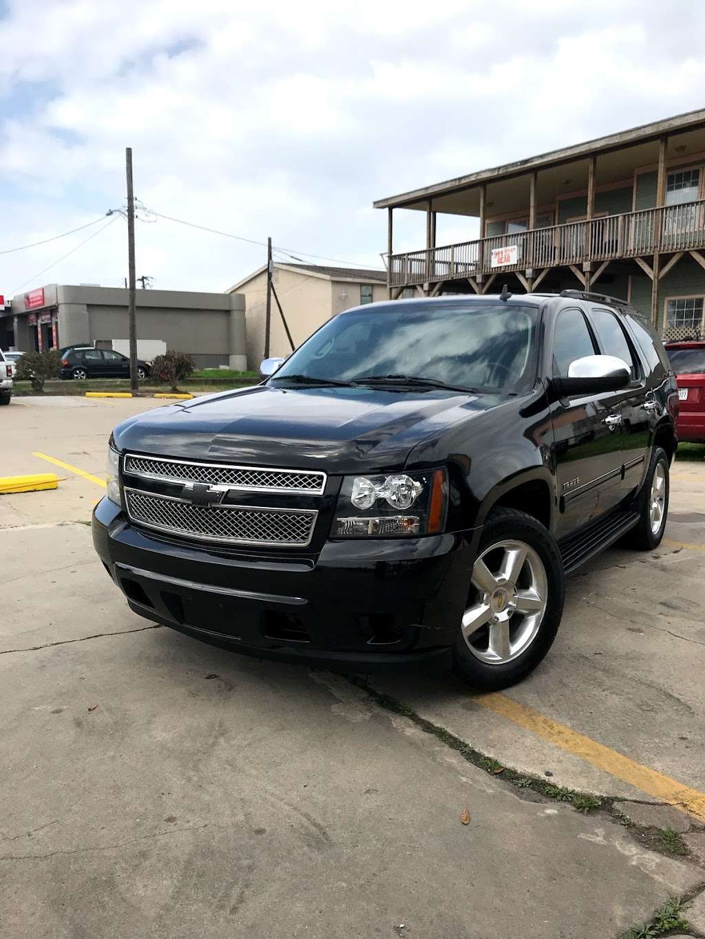 Canales auto deals | 3202 Broadway Avenue J, Galveston, TX 77550, USA | Phone: (409) 443-5557