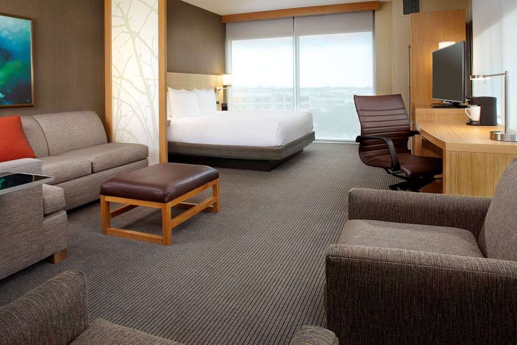 Hyatt Place Miami Airport-East | 3549 NW LeJeune Rd, Miami, FL 33142, USA | Phone: (305) 667-1003