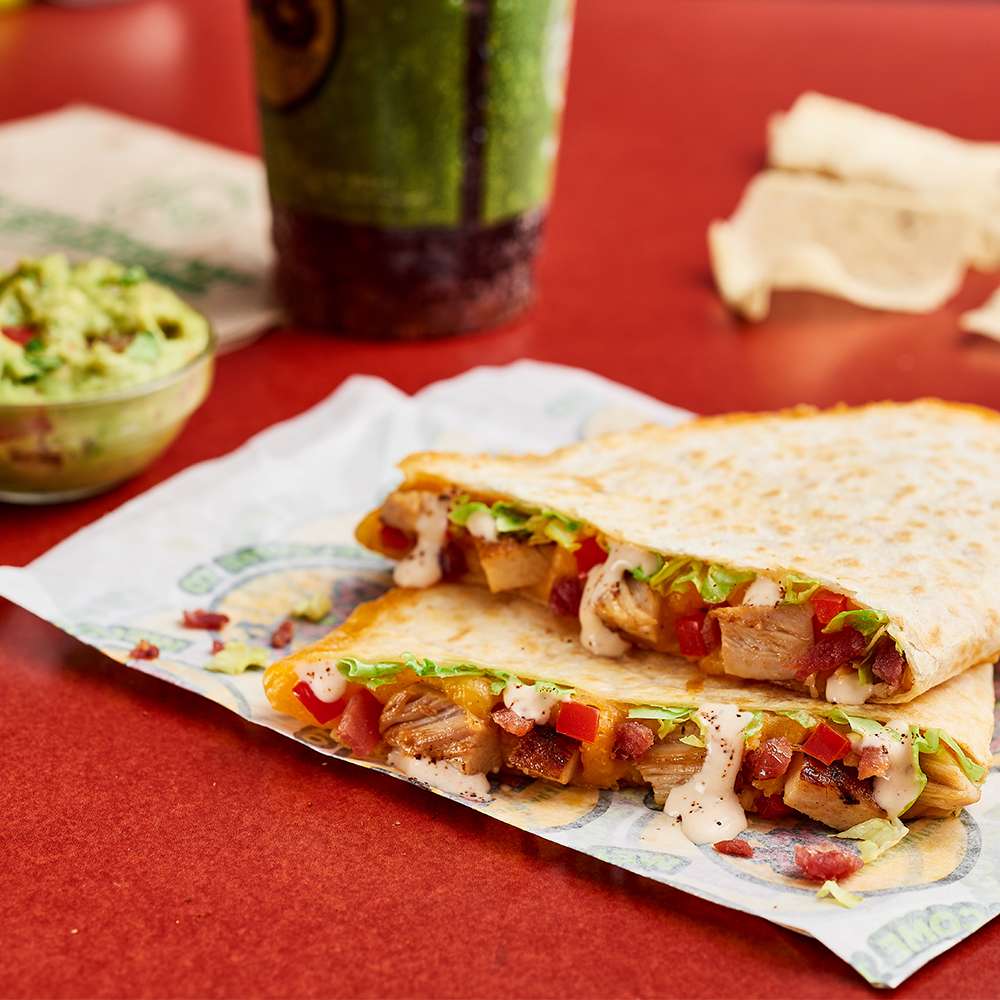 Moes Southwest Grill | 265 Patriot Place, Foxborough, MA 02035, USA | Phone: (774) 215-5201