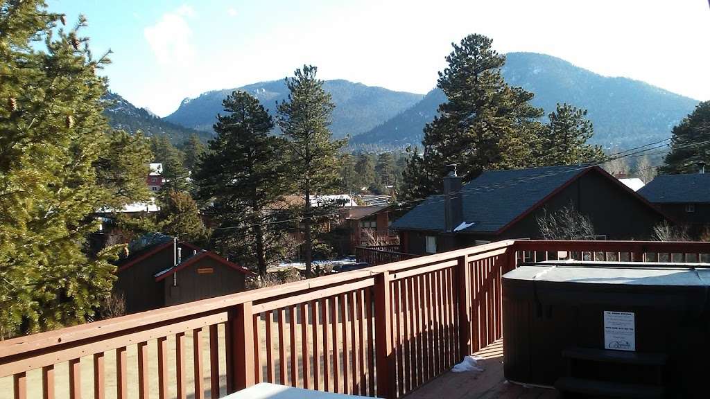 Brynwood on the River | 710 Moraine Ave, Estes Park, CO 80517, USA | Phone: (970) 586-3475