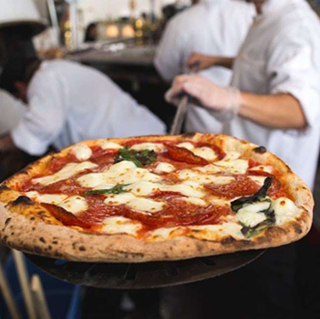 MidiCi The Neapolitan Pizza Company | 2560 Pearland Pkwy suite 182, Pearland, TX 77581, USA | Phone: (832) 288-3023