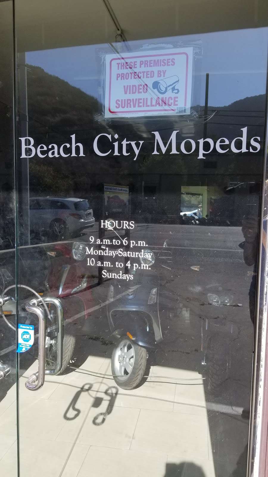 Beach City Mopeds and Scooters | 1945 Laguna Canyon Rd, Laguna Beach, CA 92651, USA | Phone: (949) 715-1220