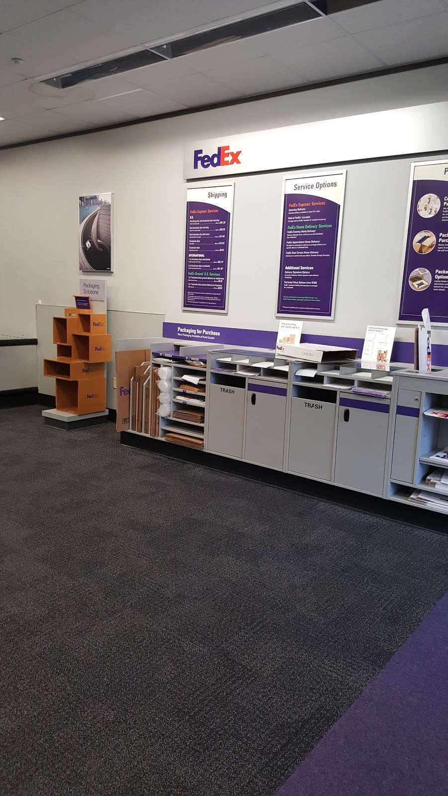 FedEx Ship Center | 10555 S Sam Houston Pkwy W, Houston, TX 77071, USA | Phone: (800) 463-3339