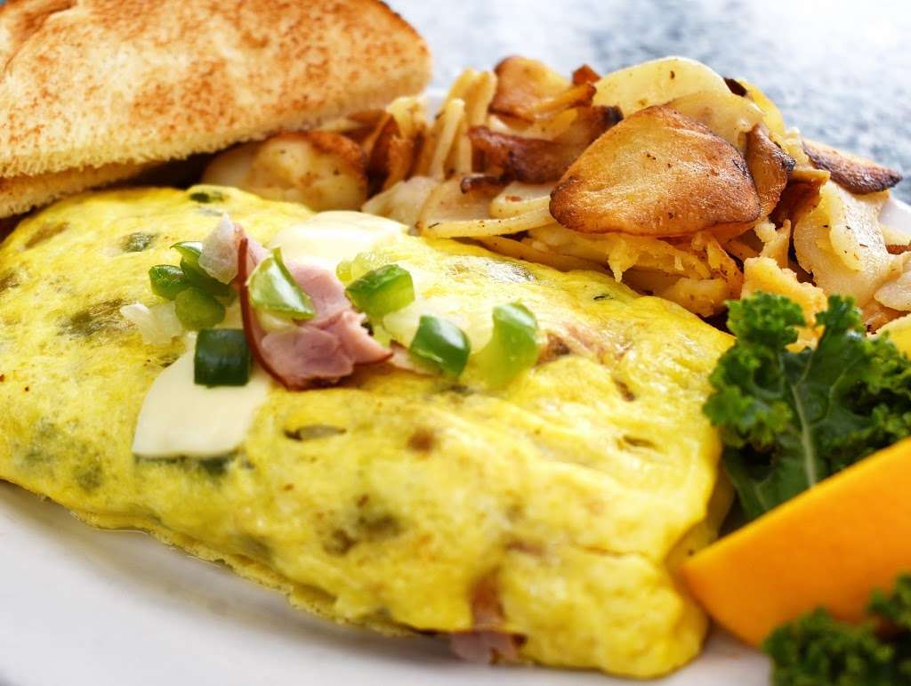 The Restaurant at Oregon Dairy | 2900 Oregon Pike, Lititz, PA 17543, USA | Phone: (717) 656-2856