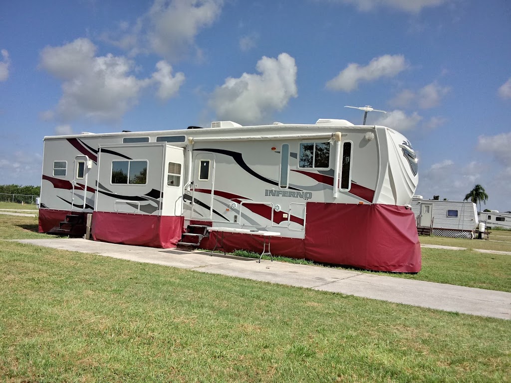 Midway RV Park | 5100 E Johnson Ave, Haines City, FL 33844, USA | Phone: (863) 557-5497