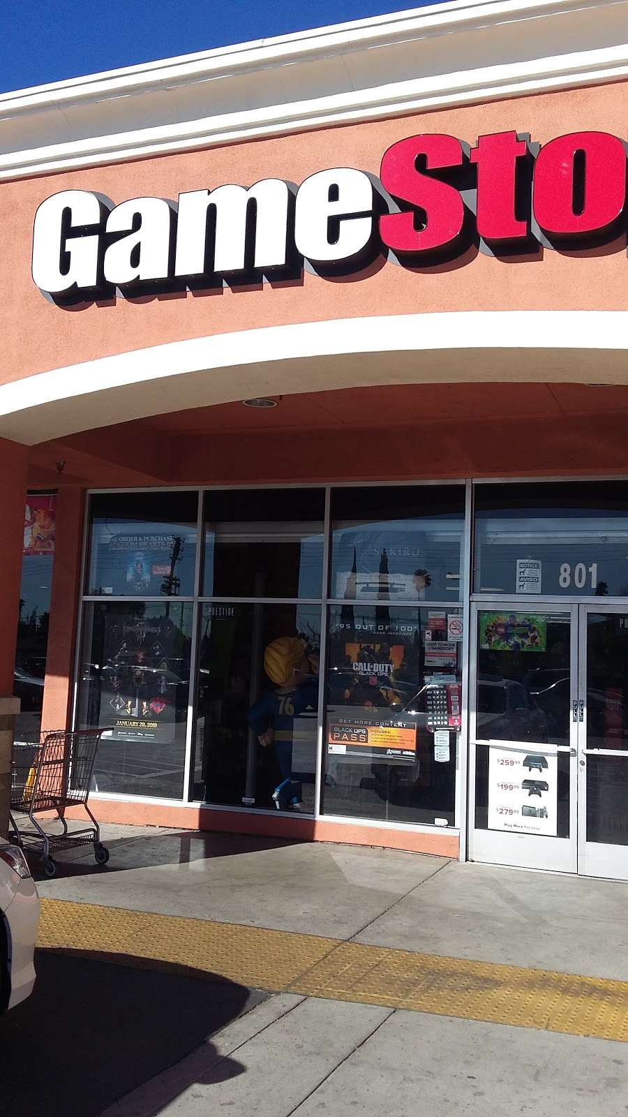 GameStop | 801 S Workman St, San Fernando, CA 91340 | Phone: (818) 365-6714