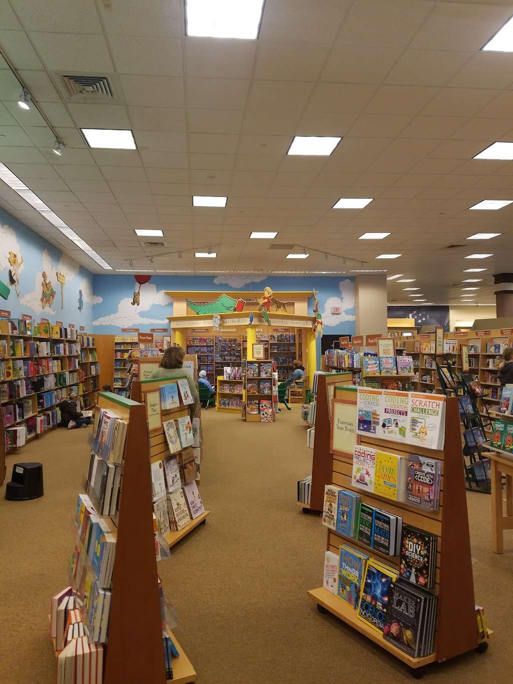 Barnes & Noble | The, 421 Arena Hub Plaza, Wilkes-Barre Township, PA 18702, USA | Phone: (570) 829-4210