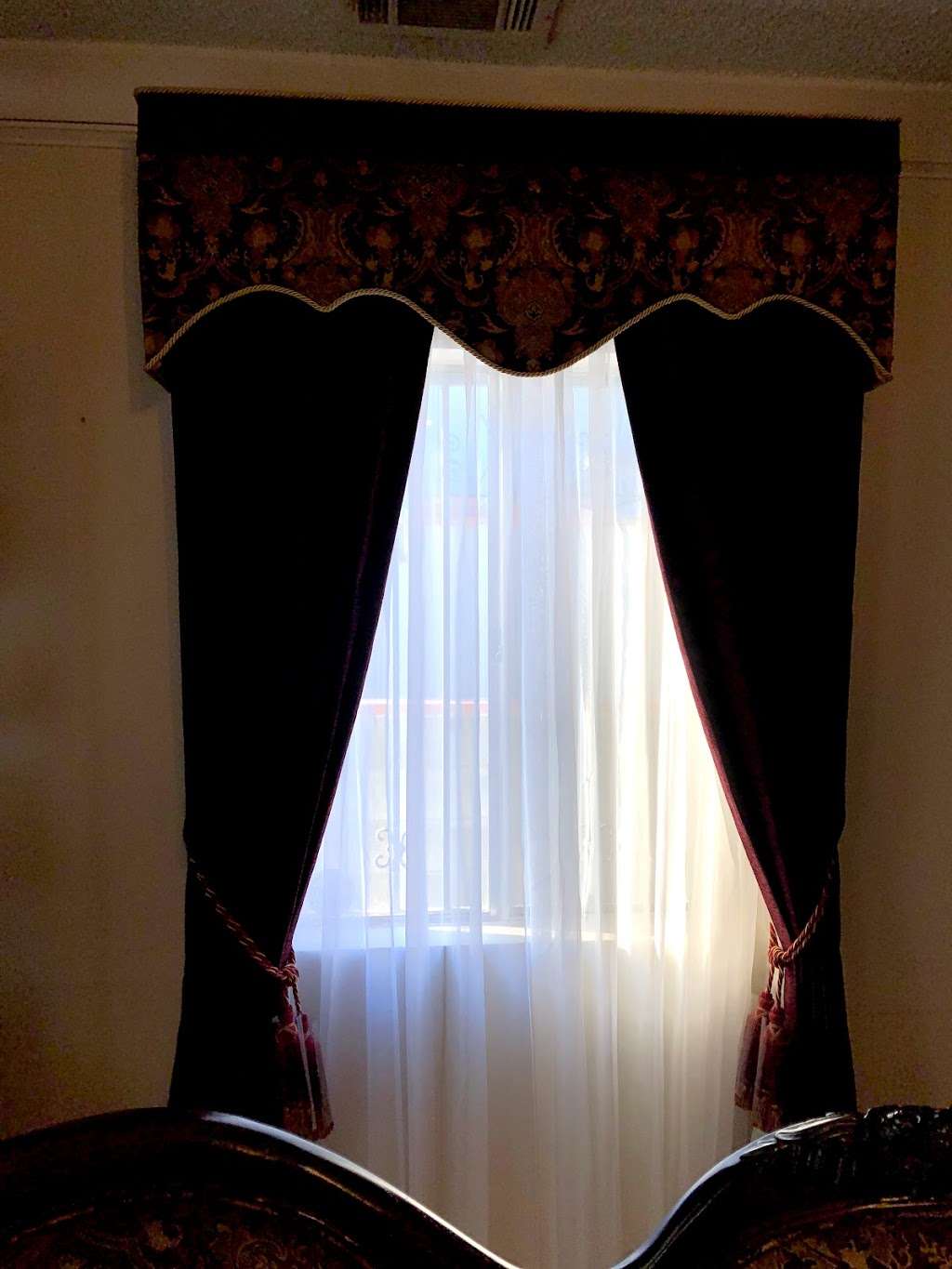 Acostas Draperies & Uphostery Vertical Blinds | 7603 Firestone Blvd, Downey, CA 90241 | Phone: (323) 359-2291