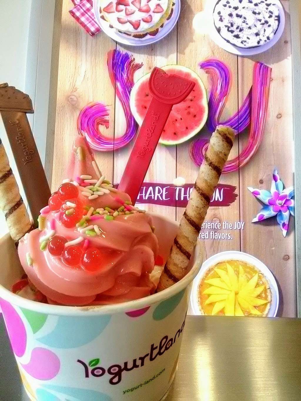 Yogurtland | 141 Marketplace Blvd, Hamilton Township, NJ 08691, USA | Phone: (609) 585-6000