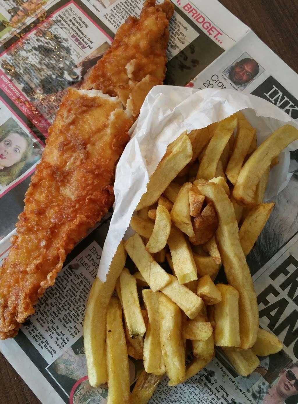 Ossies Fish & Chips | 189 Lower Addiscombe Rd, Croydon CR0 6RA, UK | Phone: 020 8654 9738