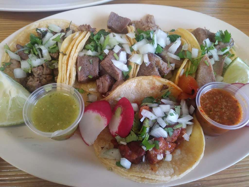 Taqueria Y Mariscos Madrigal | 12924 14th St, Chino, CA 91710 | Phone: (909) 590-9330