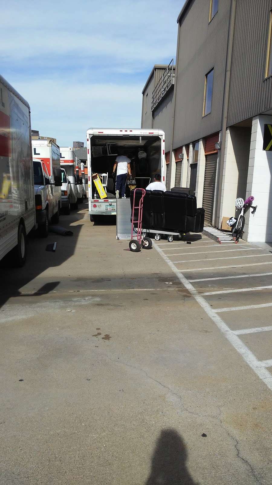 U-Haul Moving & Storage at Central & Midpark | 13637 N Central Expy, Dallas, TX 75240, USA | Phone: (972) 669-7955