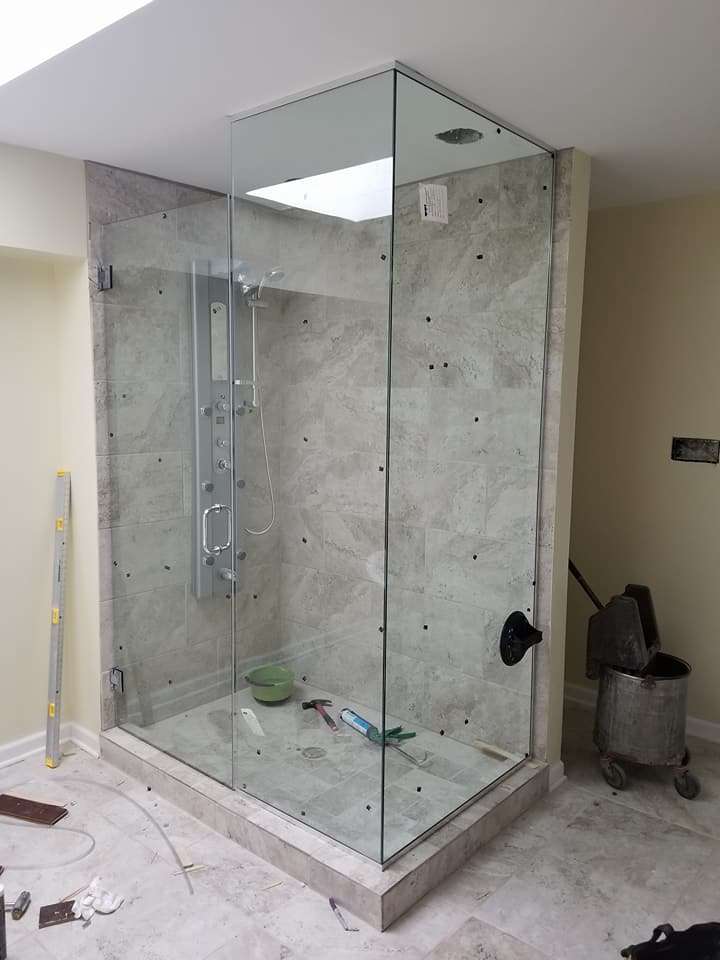Green Way Glass & Mirror & Woodworking | 10004 S 76th Ave, Bridgeview, IL 60455, USA | Phone: (708) 307-5270