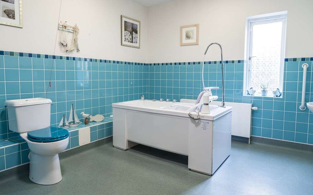 Barchester - Ashlar House Care Home | Near St Margarets Hospital, Epping CM16 6TY, UK | Phone: 01992 570691