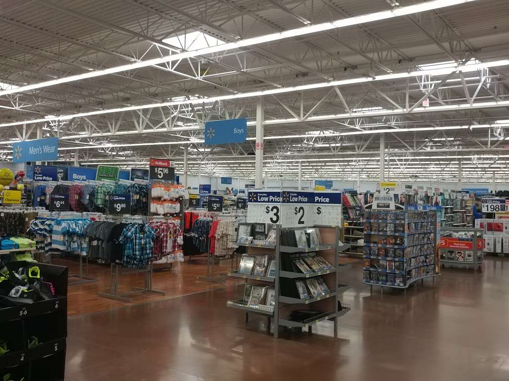 Walmart Supercenter | 1725 E Santa Fe St, Gardner, KS 66030, USA | Phone: (913) 884-8004