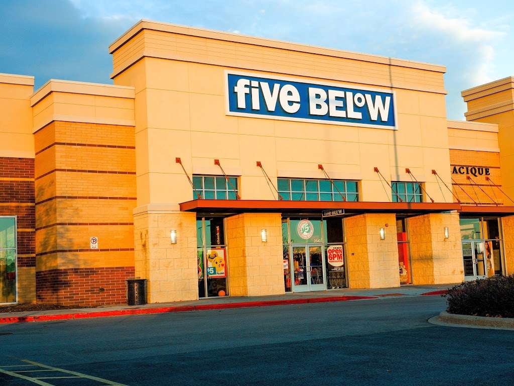 Five Below | N, 2640 Sutton Rd, Hoffman Estates, IL 60192 | Phone: (847) 645-0724