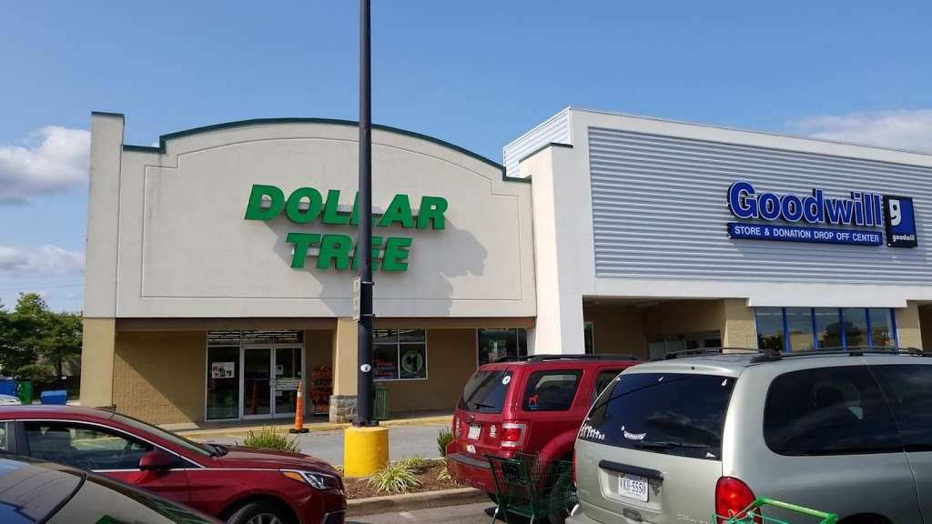 Dollar Tree | 166 Patrick Henry Way, Charles Town, WV 25414, USA | Phone: (304) 885-6013