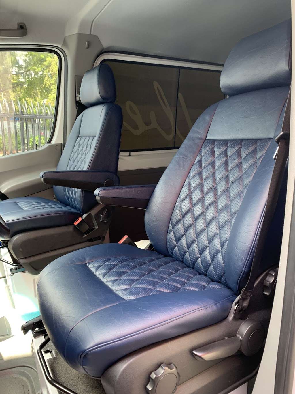 Milos Auto Upholstery | 3396 NW S River Dr, Miami, FL 33142, USA | Phone: (305) 638-8033