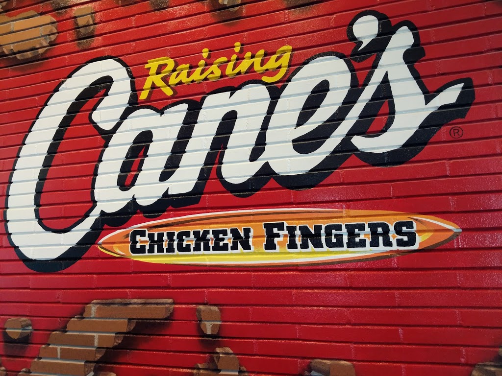 Raising Canes Chicken Fingers | 16988 S Highland Ave, Fontana, CA 92336, USA | Phone: (909) 427-0455