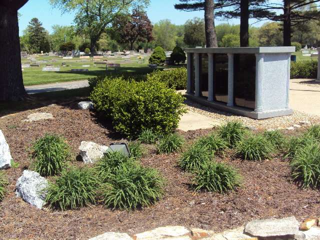 Calvary Cemetery | 2701 Willowdale Rd, Portage, IN 46368, USA | Phone: (219) 762-8120