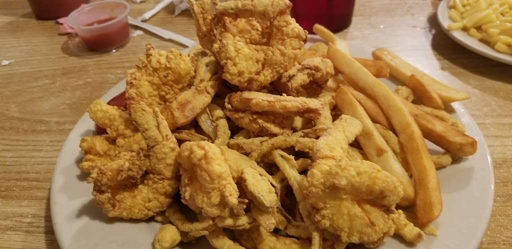 Essex Seafood House (two) | 1360 West, FL-40, Pierson, FL 32180 | Phone: (386) 749-1557