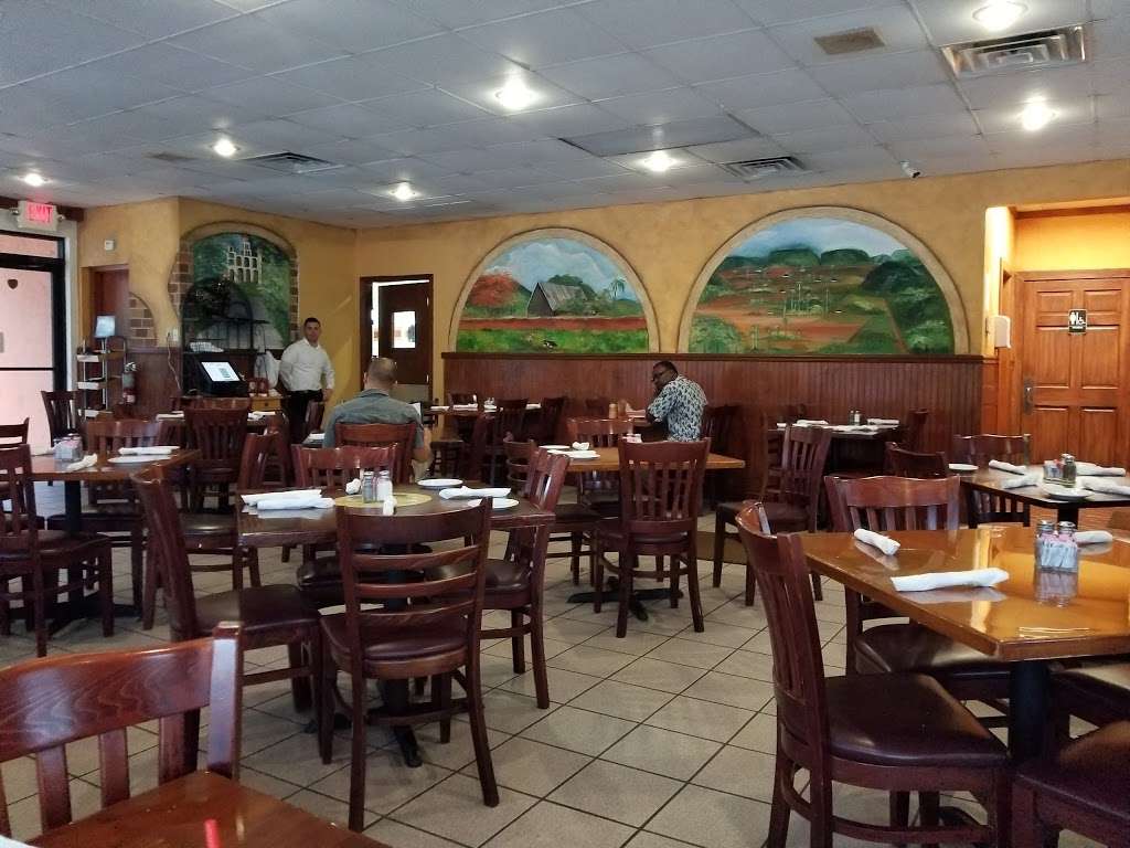 Las Vegas Cuban Cuisine Stirling - Hollywood | 2810 Stirling Rd, Hollywood, FL 33020 | Phone: (954) 927-0222