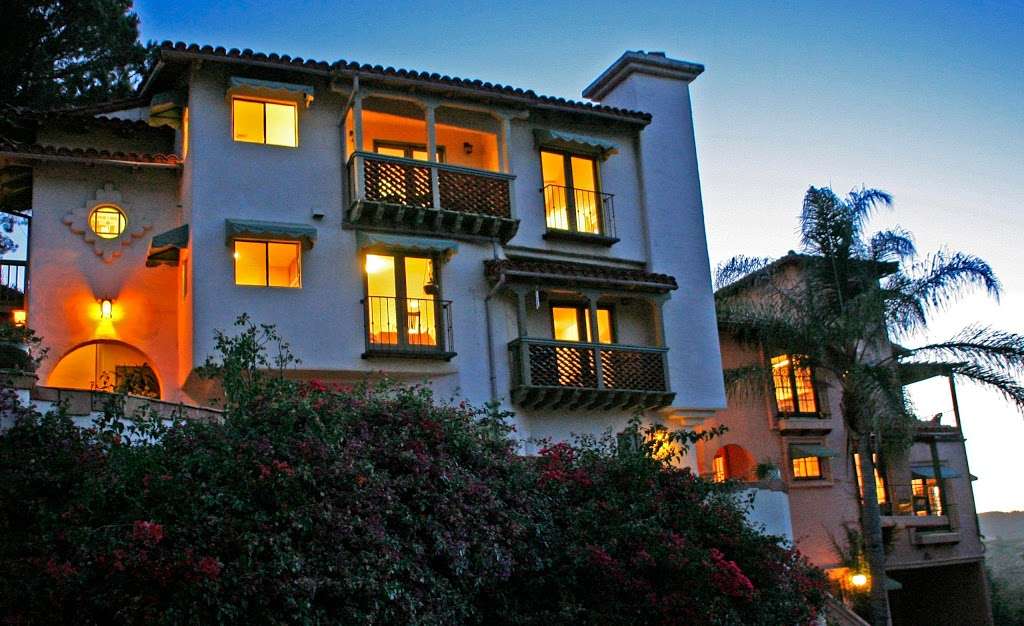 Topanga Canyon Inn Bed and Breakfast | 20310 Callon Dr, Topanga, CA 90290, USA | Phone: (310) 570-3791