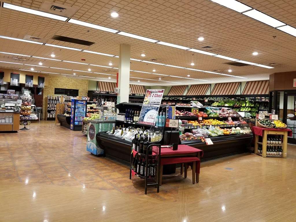 Donelans Supermarket | 145 Lincoln Rd, Lincoln, MA 01773 | Phone: (781) 259-0144