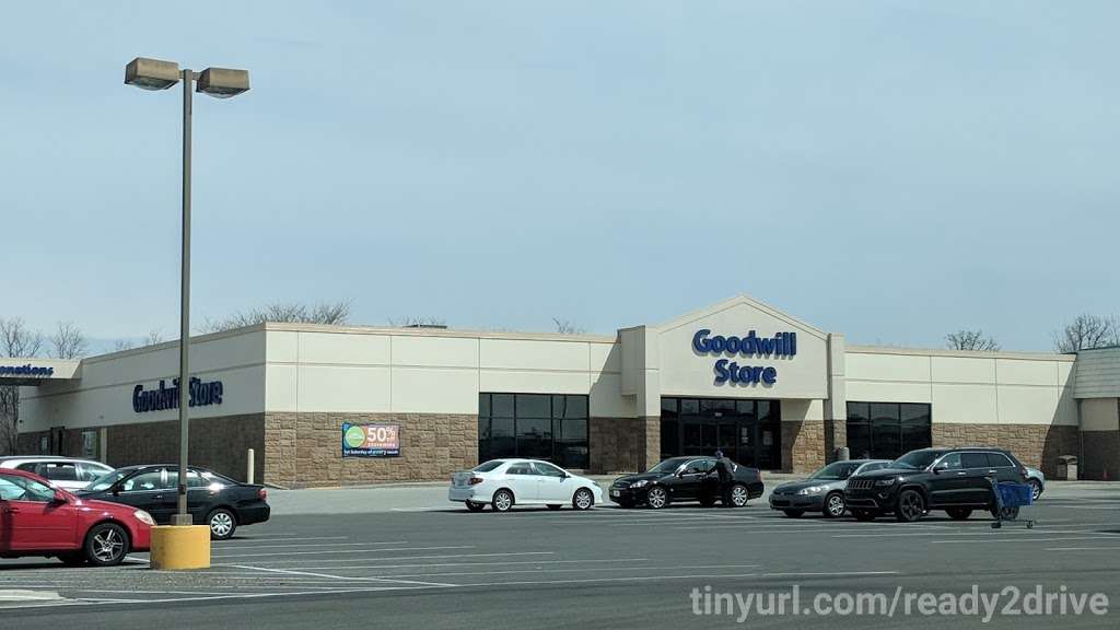 Goodwill Store | 6302 E 82nd St, Indianapolis, IN 46250, USA | Phone: (317) 845-5229