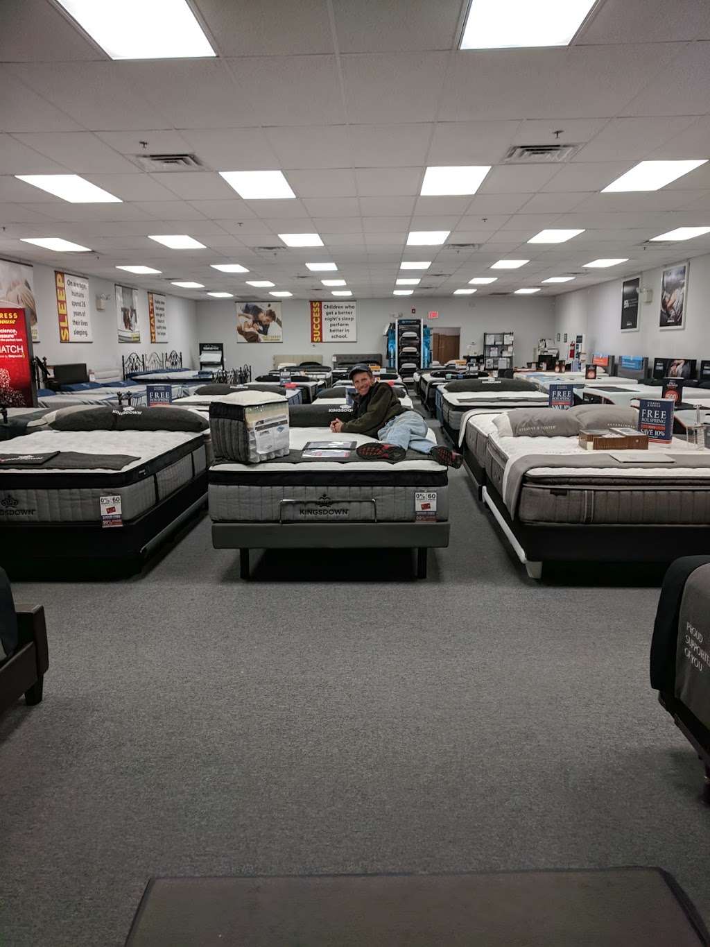 Mattress Warehouse of Fredericksburg - Chancellorsville | 5723 Plank Rd, Fredericksburg, VA 22407 | Phone: (540) 548-0445