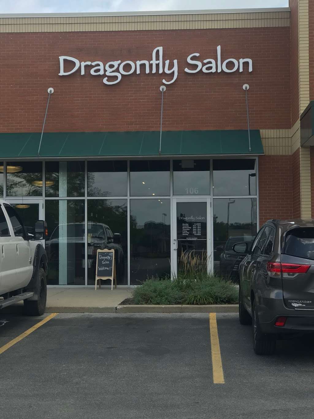 Dragonfly Salon | 11561 Geist Pavilion Dr, Fishers, IN 46037, USA | Phone: (317) 288-4949