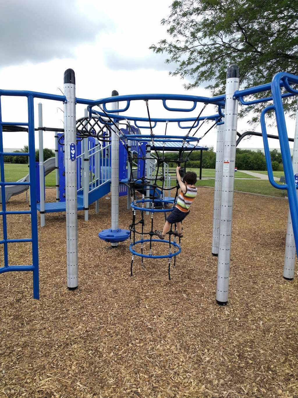 Ollman Park | 345 S Brandon Dr, Glendale Heights, IL 60139, USA | Phone: (630) 260-6060