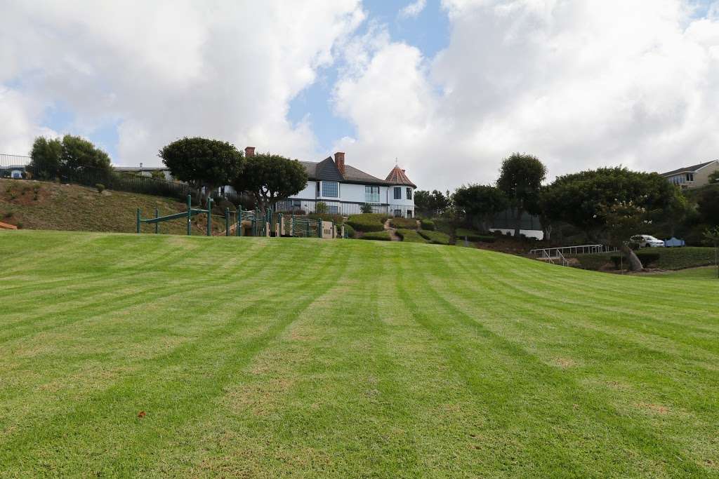 Spyglass Hill Park Spy Glass Hill Rd, Newport Beach, CA 92660, USA