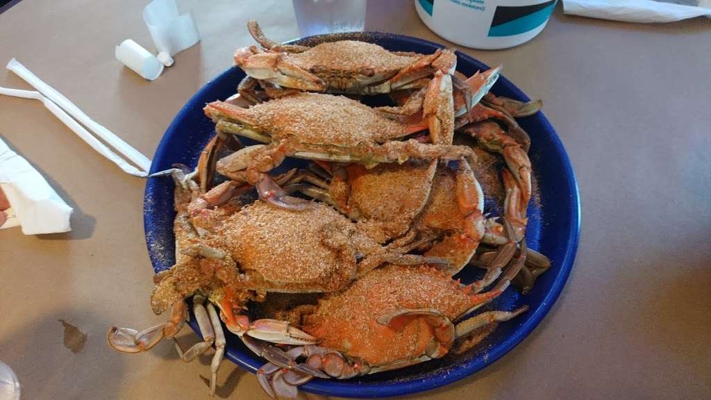 Captain Leonards Seafood Restaurant | 27240 Morganza Turner Rd, Mechanicsville, MD 20659, USA | Phone: (301) 884-3701