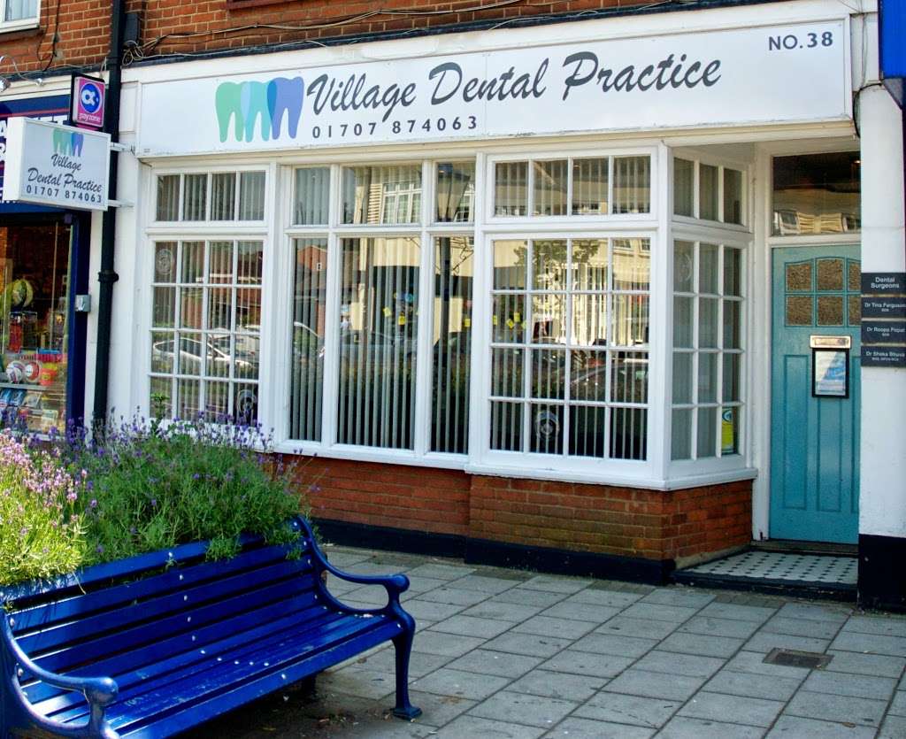 Cuffley Village Dental Practice | 38 Station Road, Cuffley EN6 4HE, UK | Phone: 01707 874063