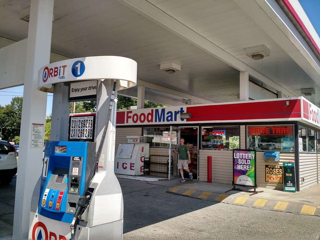 Gas Station | 12 Lake Ave Ext, Danbury, CT 06811, USA