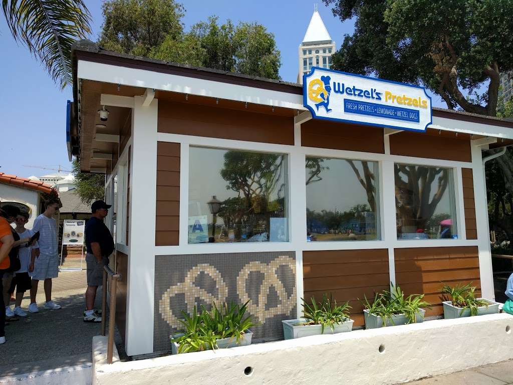 Wetzels Pretzels | 869 W. Harbor Drive, #C2-F, San Diego, CA 92101, USA | Phone: (619) 238-0243