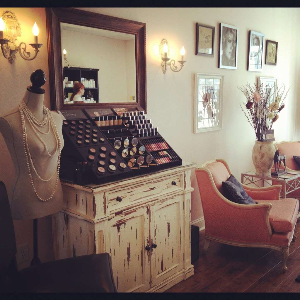 Sugar Salon and Spa in 3336 Limekiln Pike, Chalfont, PA 18914, USA