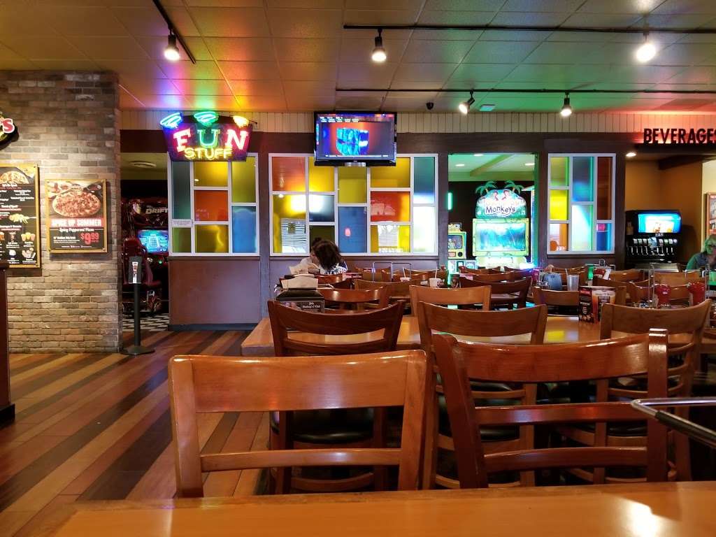 Shakeys Pizza Parlor | 12030 Paramount Blvd, Downey, CA 90242, USA | Phone: (562) 861-0754