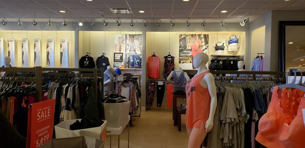 Lane Bryant | 3670 McKinley Pkwy Suite 6, Buffalo, NY 14219 | Phone: (716) 262-3078