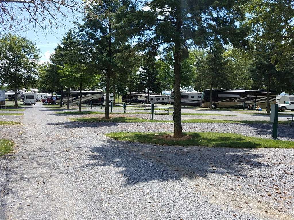 Pine Hill RV Park | 268 Old U.S. 22, Kutztown, PA 19530, USA | Phone: (610) 285-6776