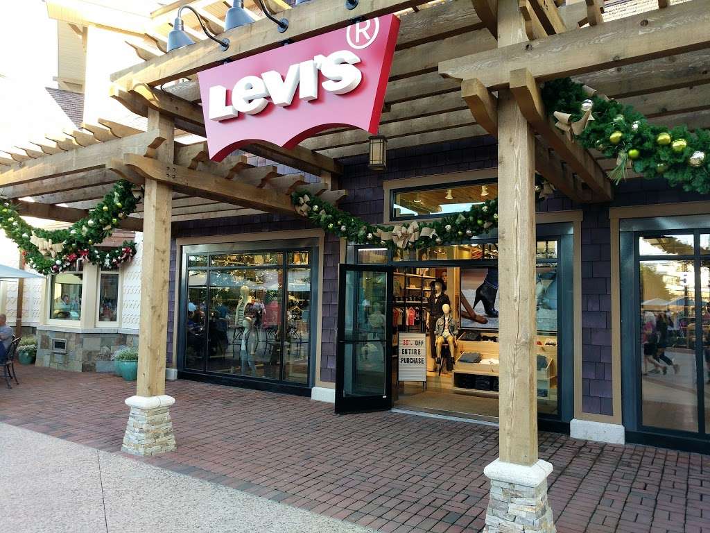 Levis Store Disney Springs™ | 1536 East Buena Vista Drive #1B, Orlando, FL 32830 | Phone: (407) 560-0525